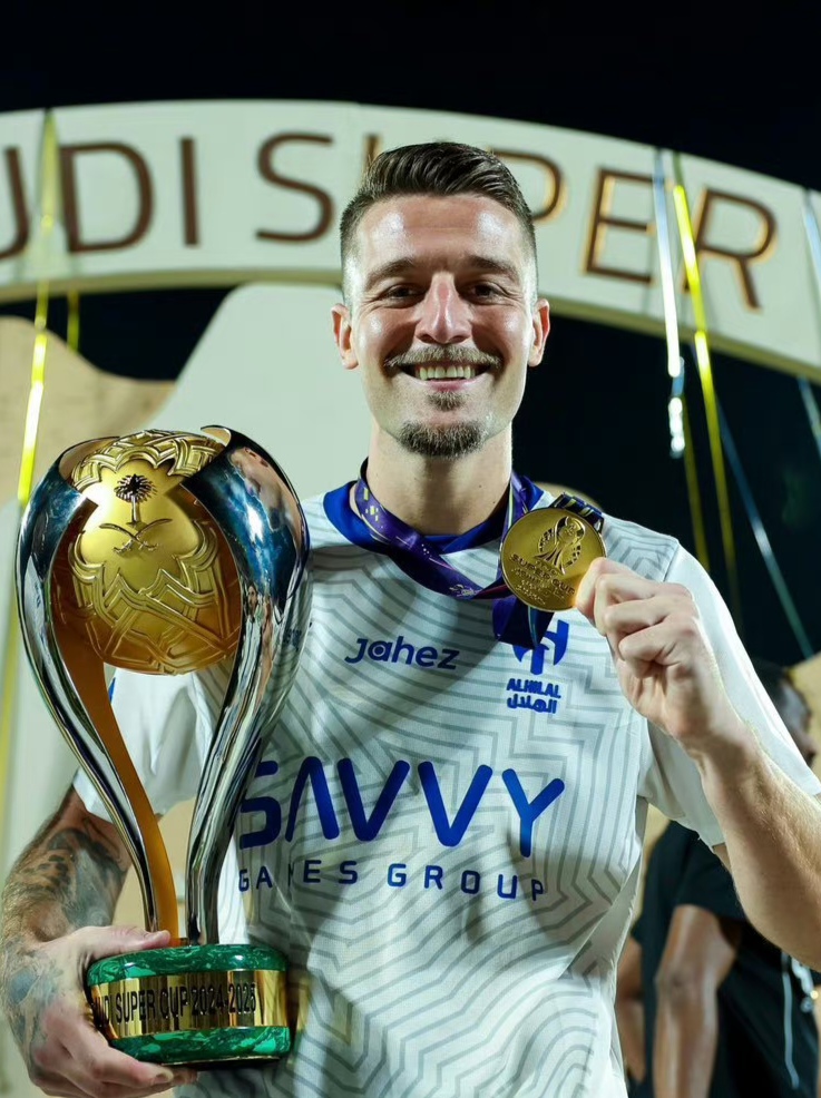 开云体育平台APP-沙尔克足球队在德国联赛中获得胜利