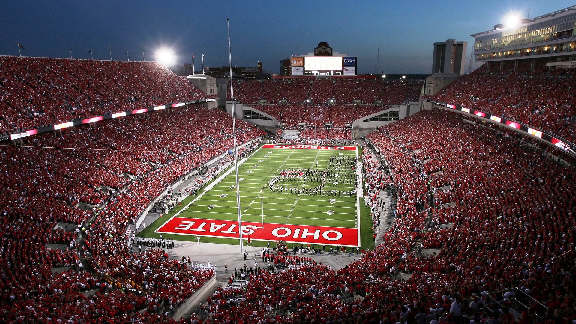 跨越山海的双重奏，当那不勒斯之刃斩落黄潜，门迪在金色风暴中加冕